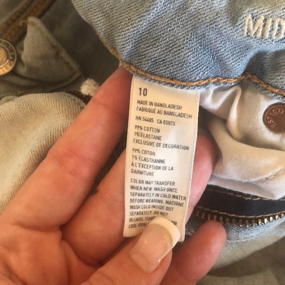 American Eagle Size 10 Destroyed shorts - Picture 4 of 4